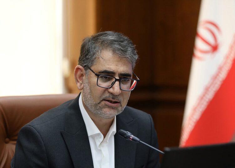 امتحانات نهایی در کیش به تعویق افتاد/ معیشت معلمان تقویت می شود