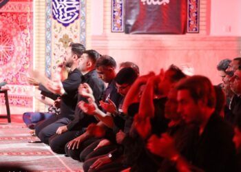 عکس-عزاداری دهه اول ماه محرم در مسجد حضرت زینب(س) کیش